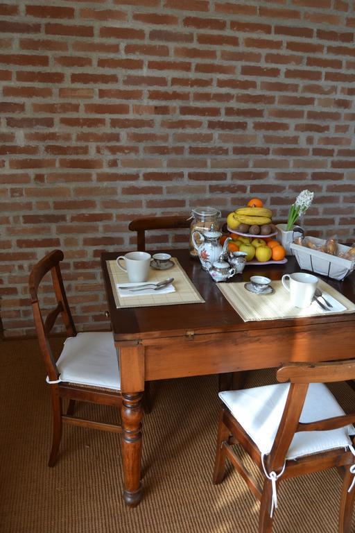 Tenuta Ajrale Vigone Δωμάτιο φωτογραφία